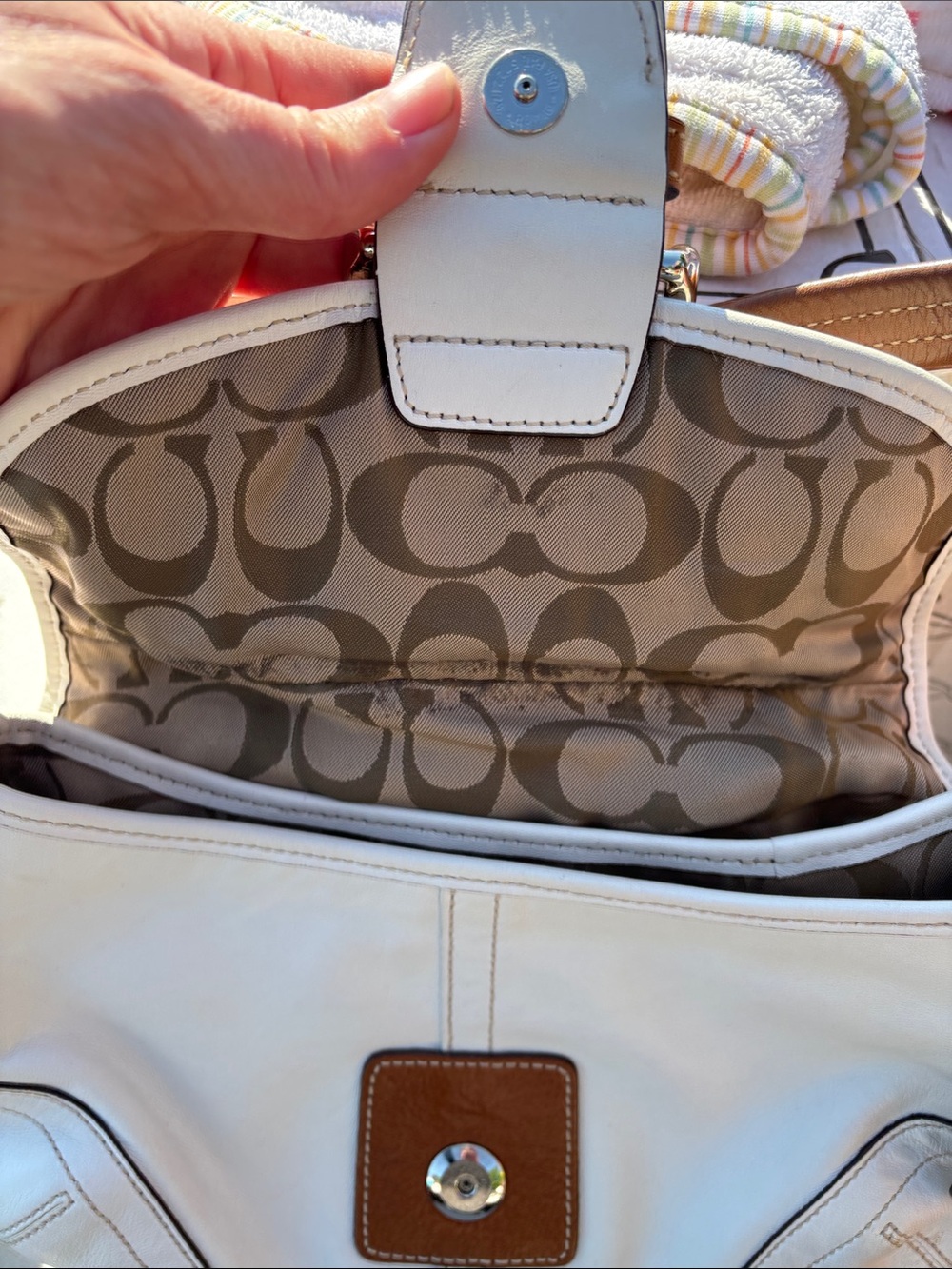 Coach White and Brown Leather Shoulder Bag with Buckle Accent - Picture 4 of 5